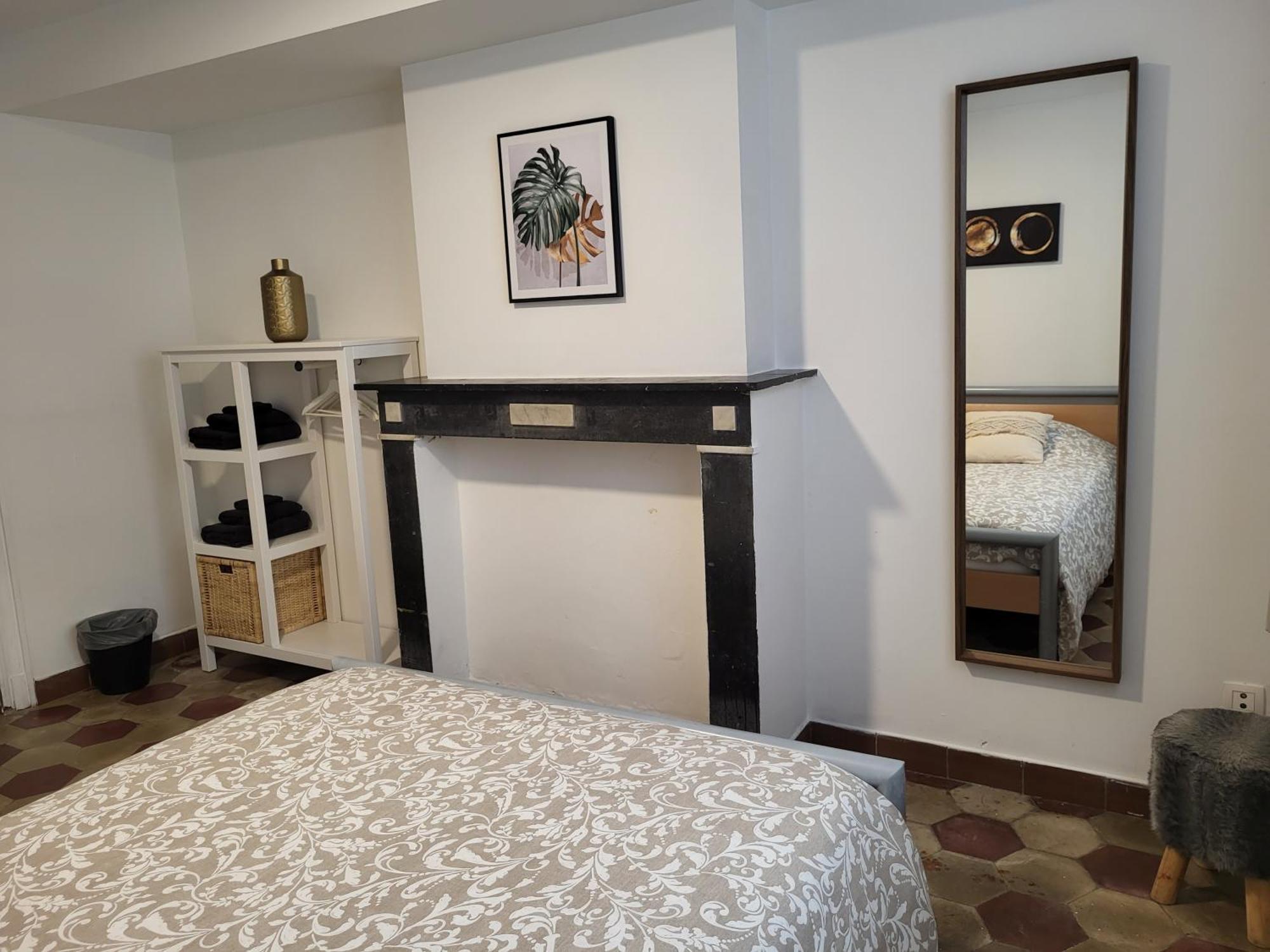 Affittacamere Brussels Bed & Blockchain Private With Shared Bathroom *